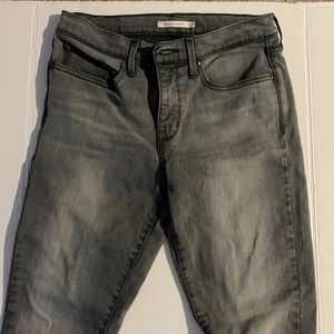 Levi’s 311 Shaping Skinny jeans